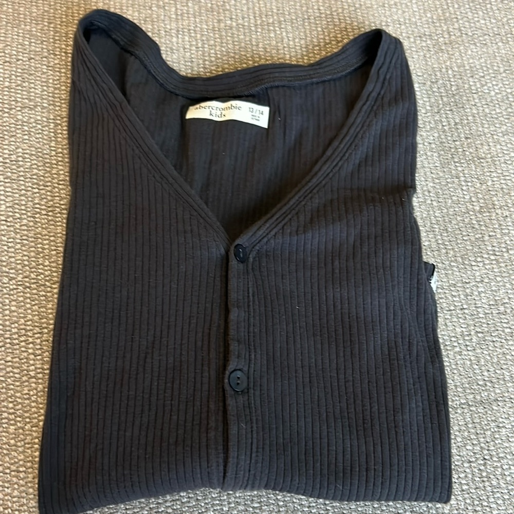 Girls Abercrombie long sleeve button down shirt